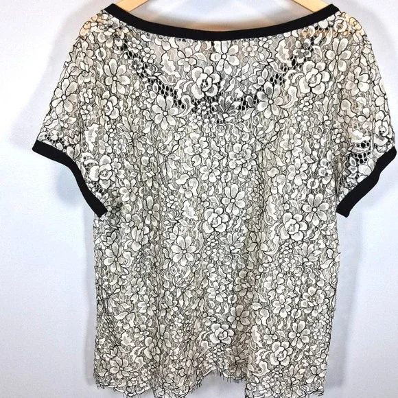Torrid NWT White Floral Lace Sheer Top 2X Plus Size Romantic Coquette Bridal - Picture 11 of 14